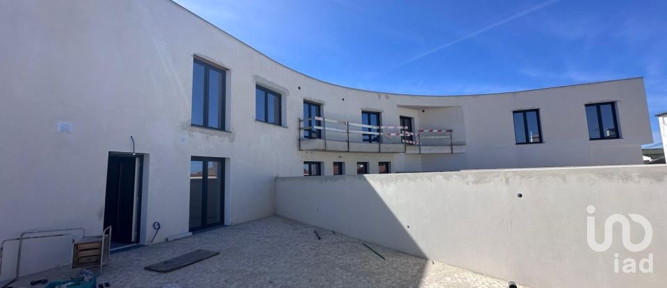 Apartamento T3 em Atouguia da Baleia de 117 m²