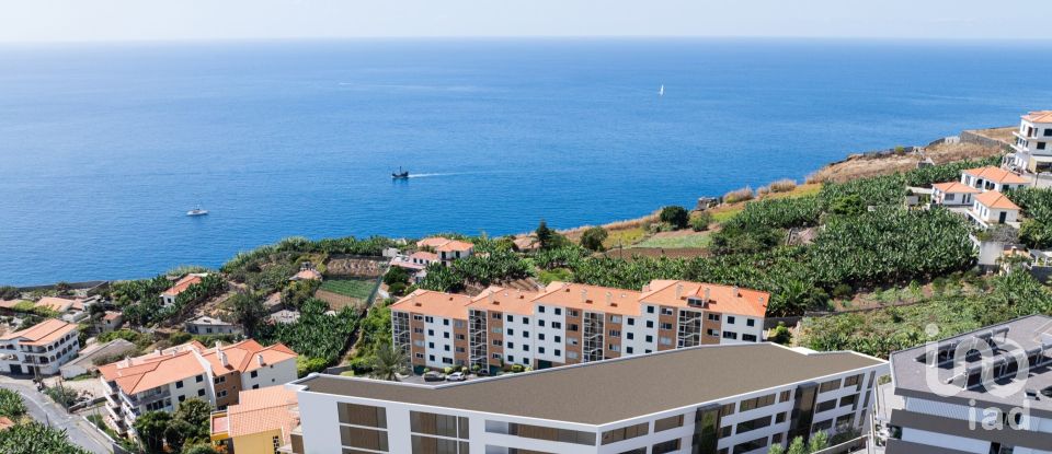 Apartamento T3 em Câmara de Lobos de 154 m²