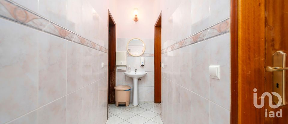 Boutique/Local commercial à Montenegro de 169 m²