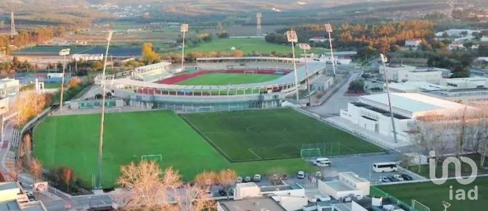 Moradia T4 em Rio Maior de 263 m²