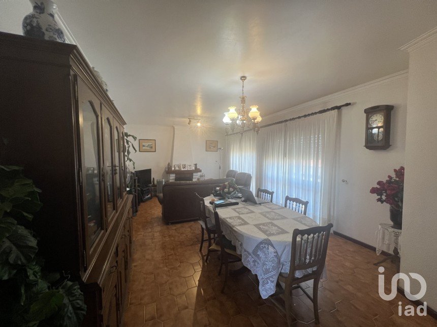 Apartamento T4 em Santa Marinha E São Pedro Da Afurada de 257 m²