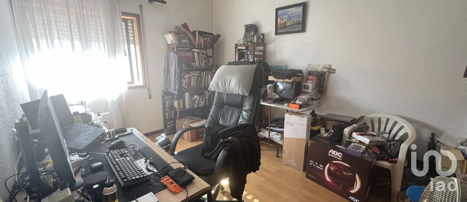 Apartamento T4 em Santa Marinha E São Pedro Da Afurada de 257 m²