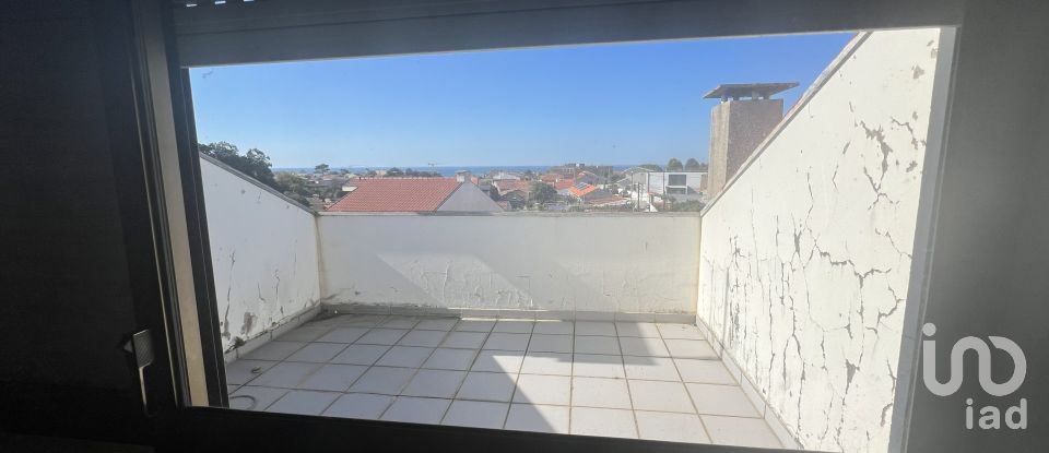 Apartamento T4 em Santa Marinha E São Pedro Da Afurada de 257 m²