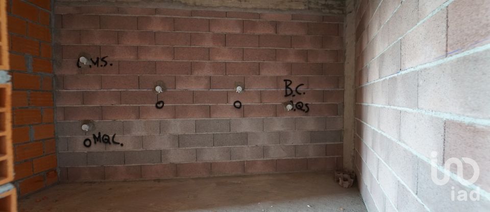 Maison T3 à Palmeira de Faro e Curvos de 230 m²