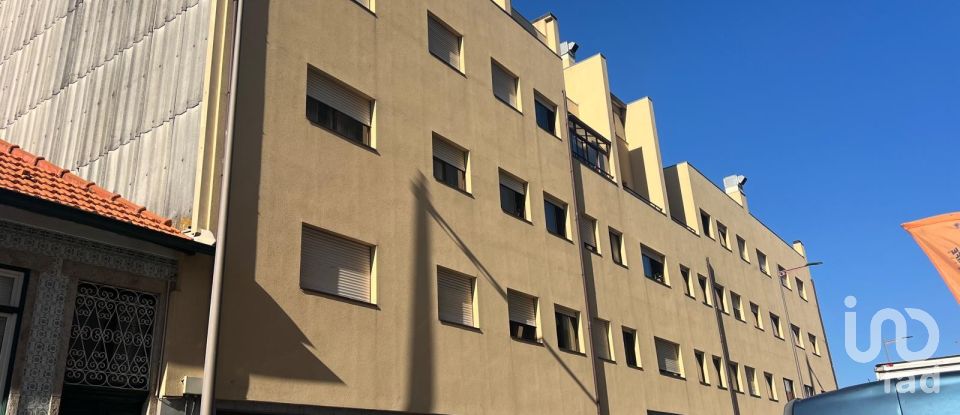 Apartamento T3 em Mafamude e Vilar do Paraíso de 92 m²