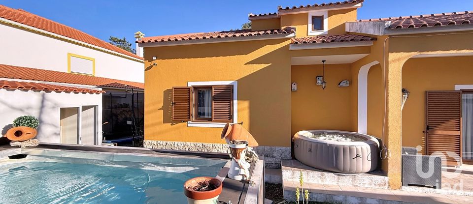 Moradia T2 em Pinhal Novo de 140 m²