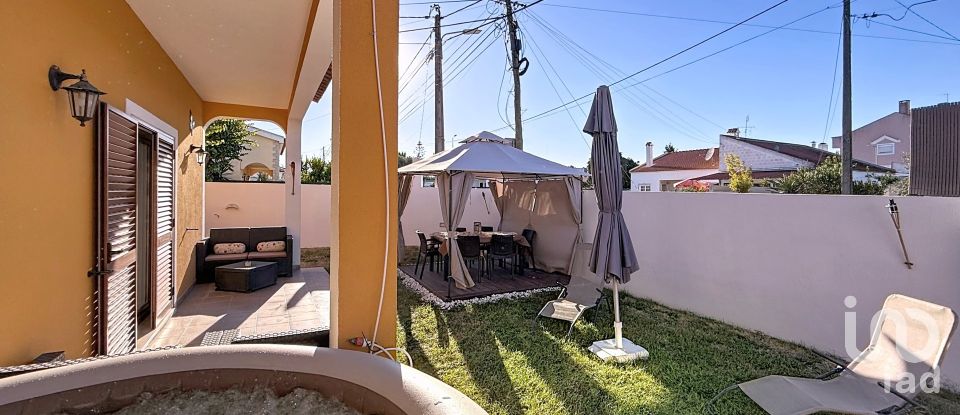 Moradia T2 em Pinhal Novo de 140 m²