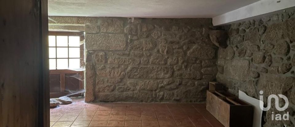 Moradia T5 em Telões de 350 m²