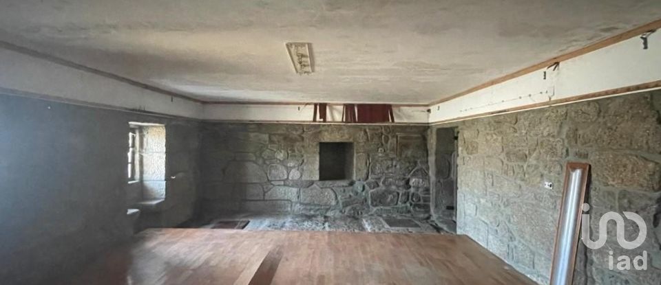 Moradia T5 em Telões de 350 m²