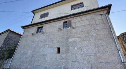 House T5 in Telões of 350 m²