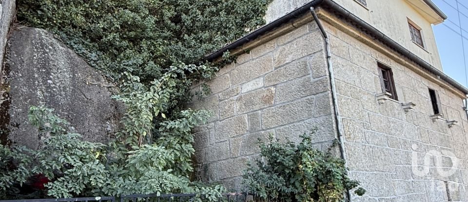 Moradia T5 em Telões de 350 m²