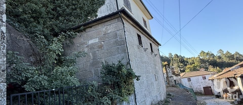 Moradia T5 em Telões de 350 m²