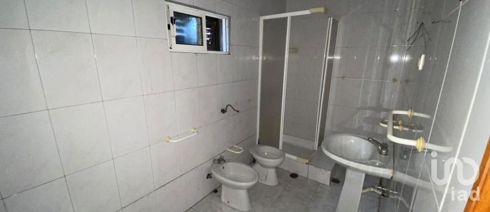 Moradia T2 em Sanfins do Douro de 136 m²