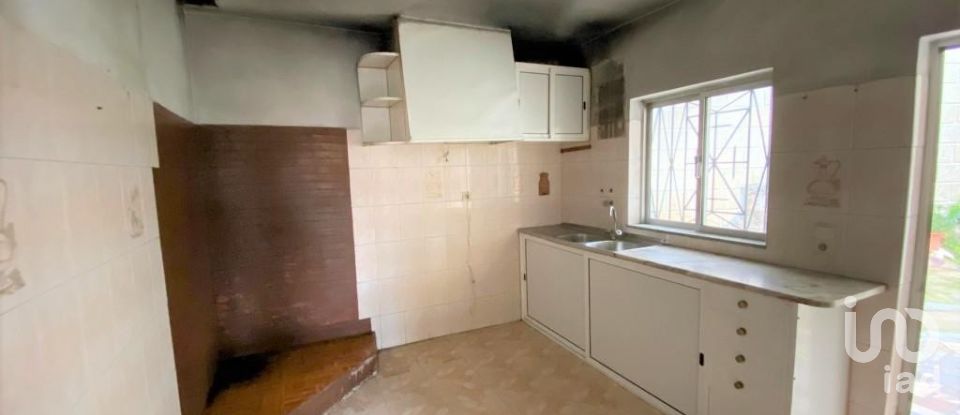 Moradia T2 em Sanfins do Douro de 136 m²