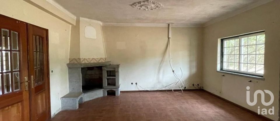 Moradia T2 em Sanfins do Douro de 136 m²