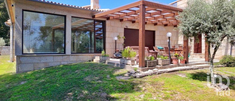 House T4 in Associação de Freguesias do Vale do Neiva of 489 m²