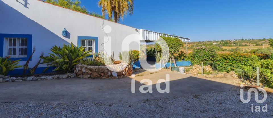 Moradia T1 em Alcantarilha e Pêra de 75 m²