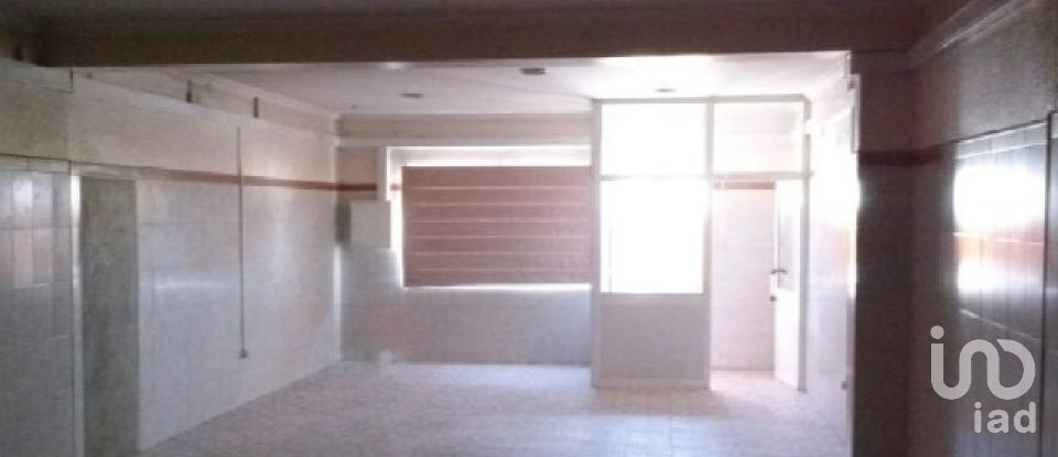 Immeuble à Marinha Grande de 315 m²