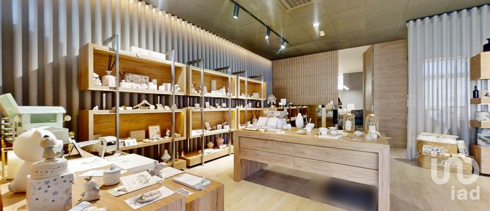 Boutique/Local commercial à Cidade da Maia de 97 m²