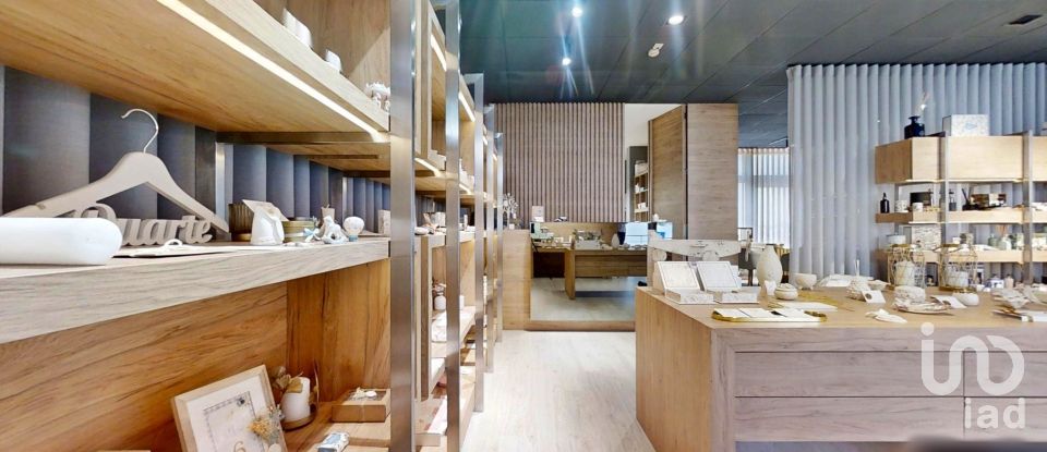 Boutique/Local commercial à Cidade da Maia de 97 m²