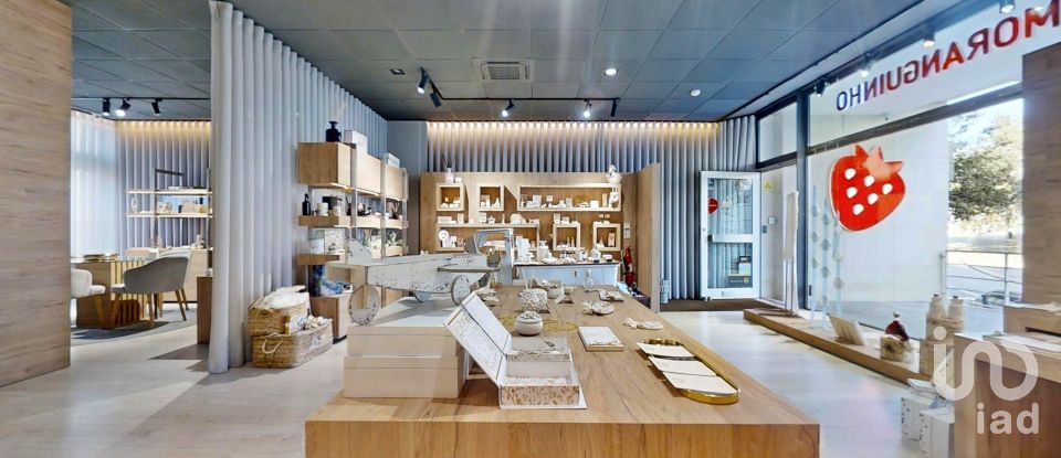 Boutique/Local commercial à Cidade da Maia de 97 m²