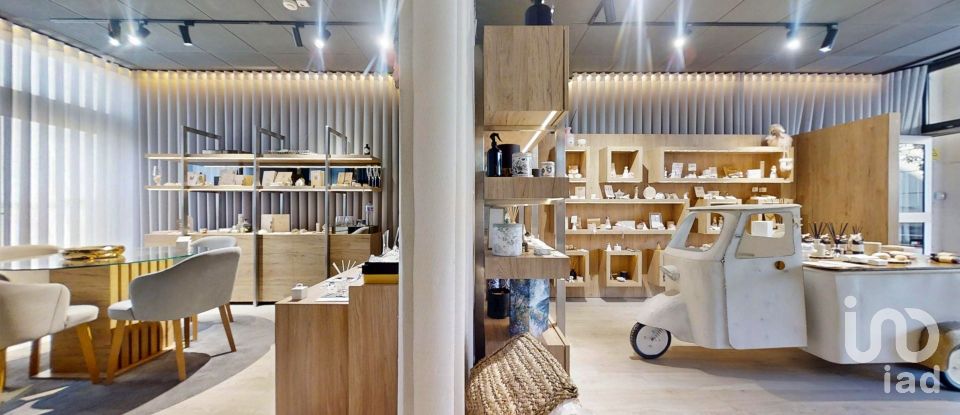 Boutique/Local commercial à Cidade da Maia de 97 m²