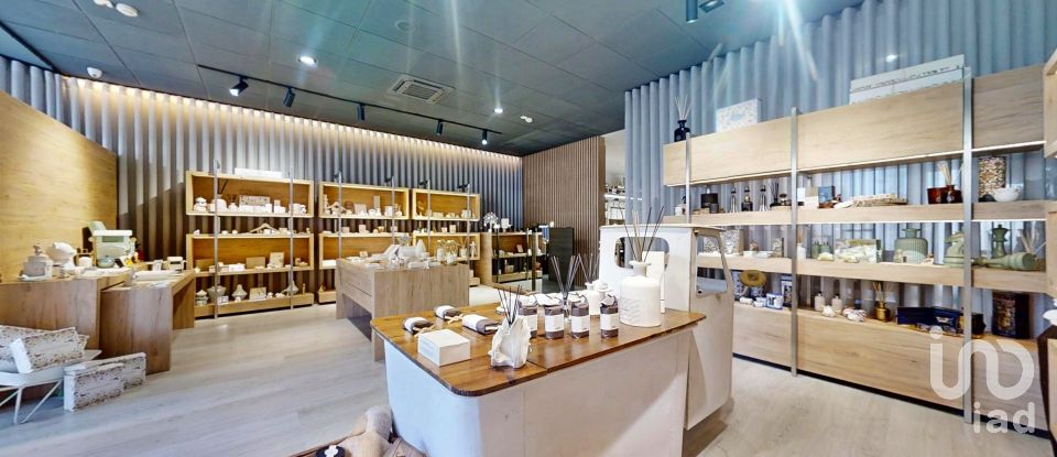 Boutique/Local commercial à Cidade da Maia de 97 m²