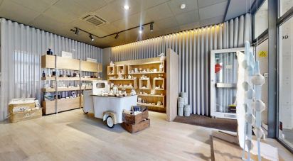 Boutique/Local commercial à Cidade da Maia de 97 m²