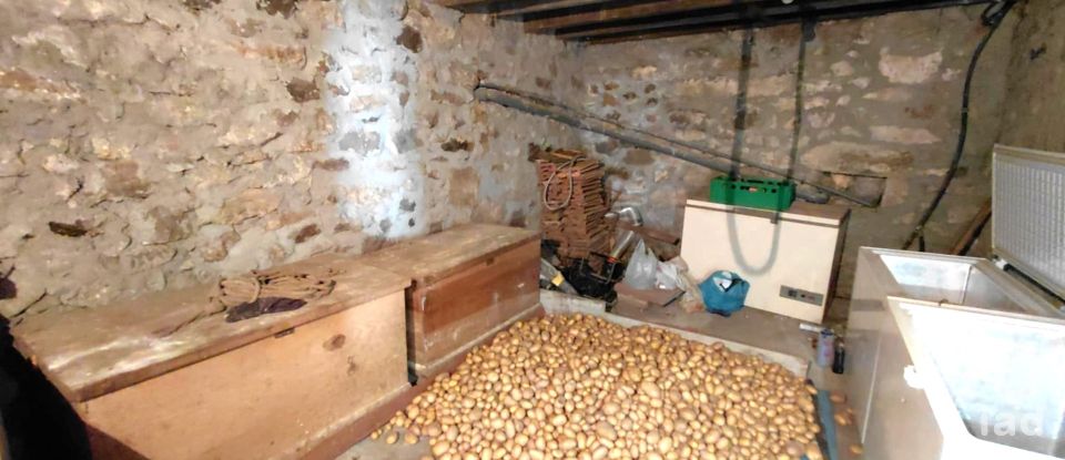 Casa de Campo T3 em Castro Laboreiro e Lamas de Mouro de 440 m²