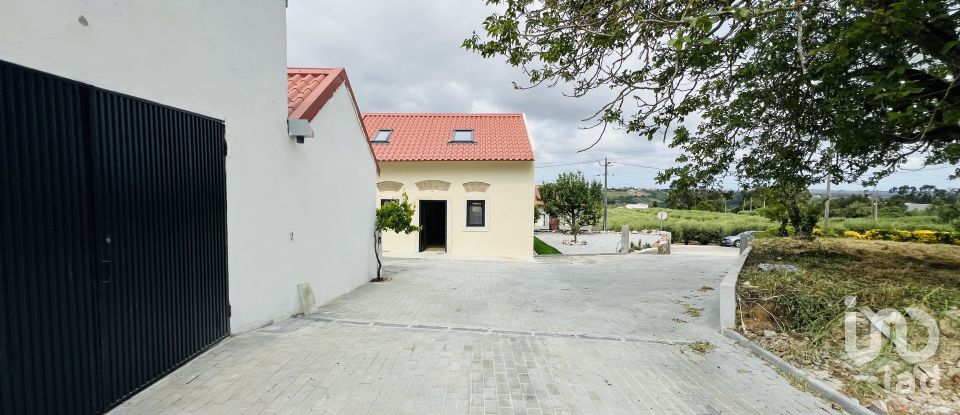 Moradia T2 em Porto de Mós - São João Baptista e São Pedro de 112 m²