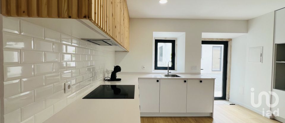 Moradia T2 em Porto de Mós - São João Baptista e São Pedro de 112 m²