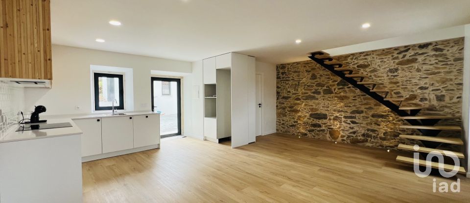 Moradia T2 em Porto de Mós - São João Baptista e São Pedro de 112 m²