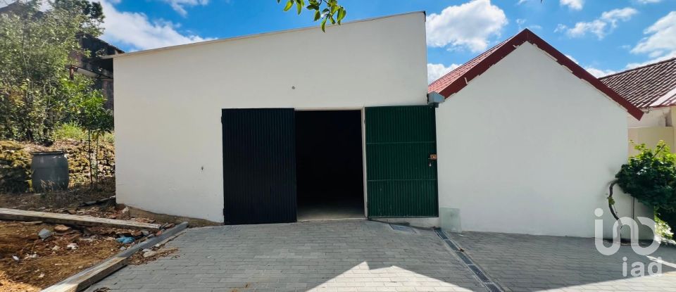 Moradia T2 em Porto de Mós - São João Baptista e São Pedro de 112 m²