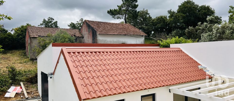 Moradia T2 em Porto de Mós - São João Baptista e São Pedro de 112 m²