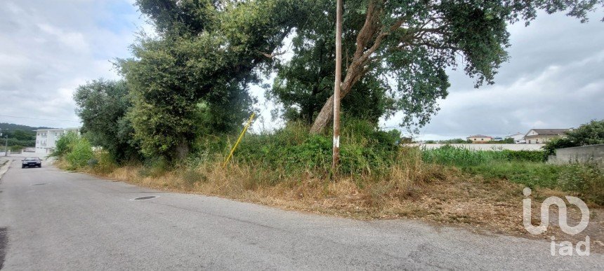 Terreno em Marrazes e Barosa de 1 180 m²