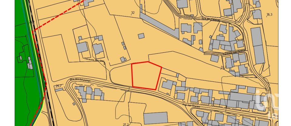 Terreno em Marrazes e Barosa de 1 180 m²