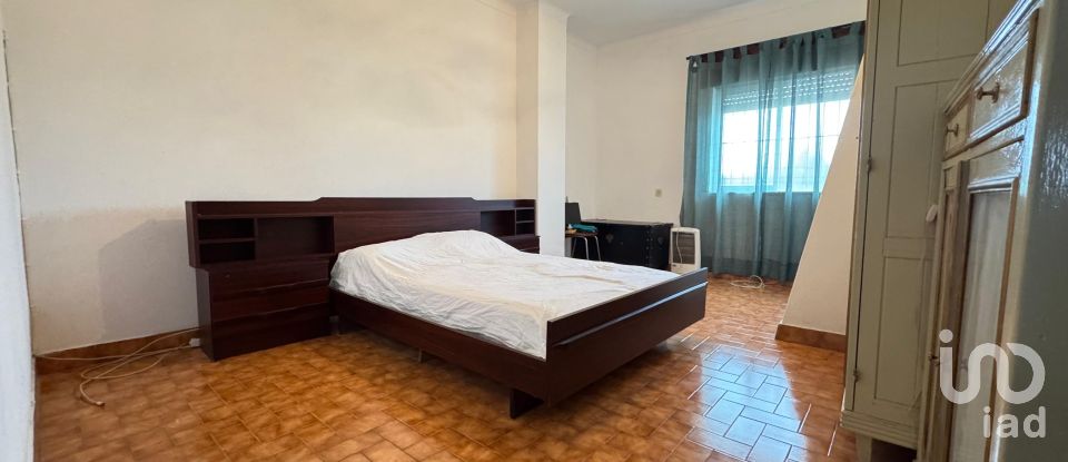 Immeuble à Assumar de 86 m²