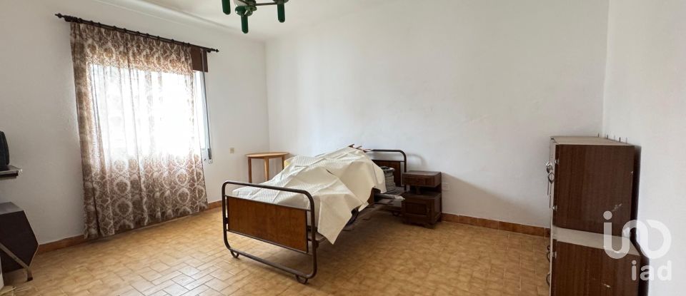 Immeuble à Assumar de 86 m²