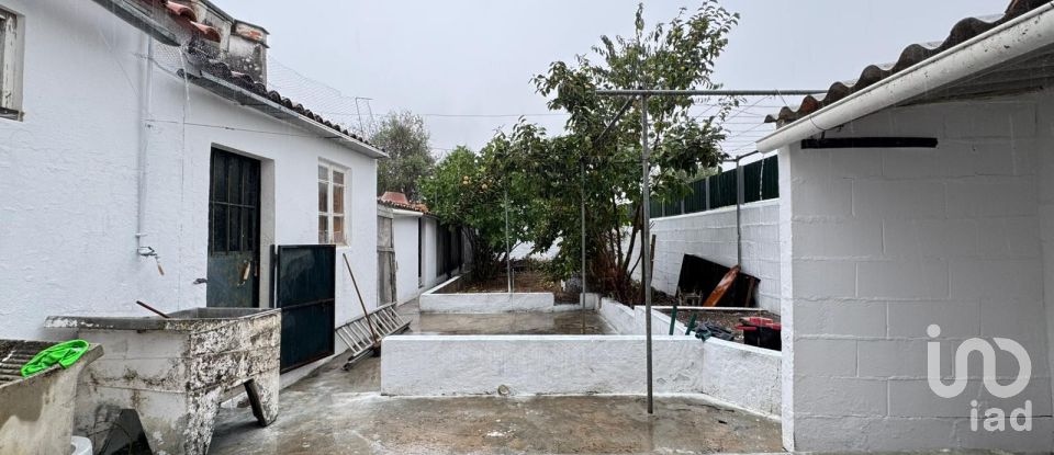 Immeuble à Assumar de 86 m²