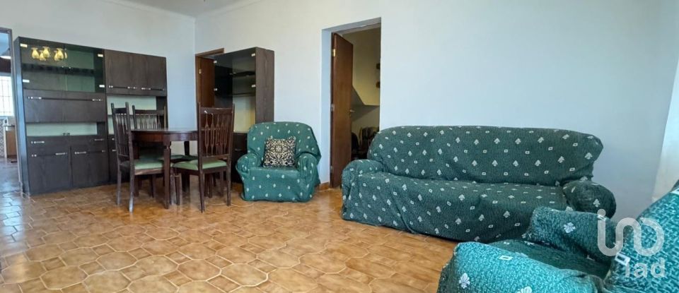 Immeuble à Assumar de 86 m²