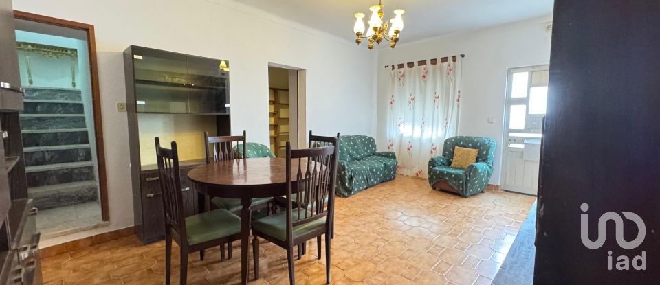 Immeuble à Assumar de 86 m²