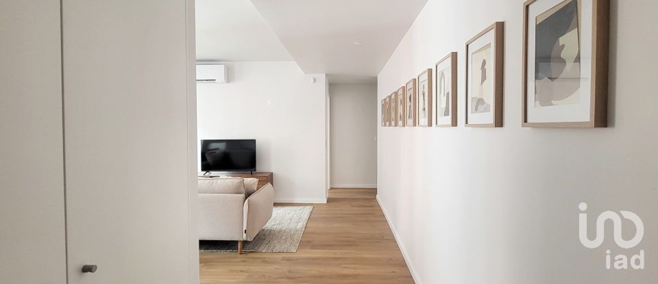 Appartement T2 à Alcântara de 84 m²