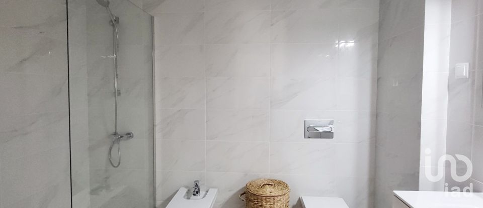 Appartement T2 à Alcântara de 84 m²