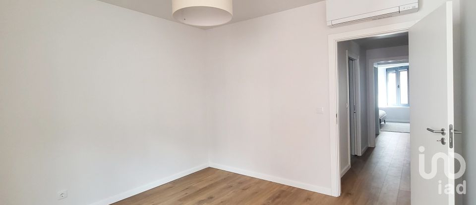 Appartement T2 à Alcântara de 84 m²