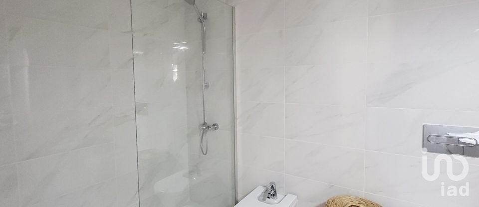 Appartement T2 à Alcântara de 84 m²