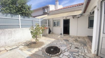 Lodge T2 in Samora Correia of 85 m²