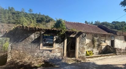 Maison T3 à Porto de Mós - São João Baptista e São Pedro de 387 m²