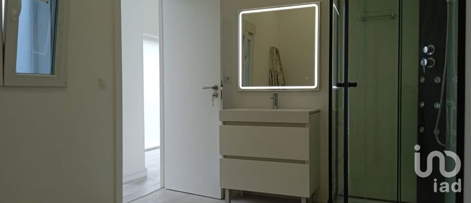 Shop / premises commercial in Alto do Seixalinho, Santo André e Verderena of 204 m²