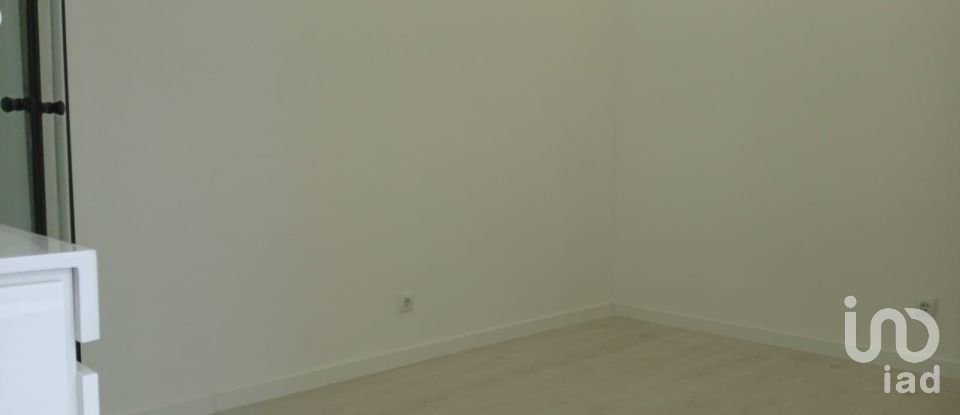 Shop / premises commercial in Alto do Seixalinho, Santo André e Verderena of 204 m²