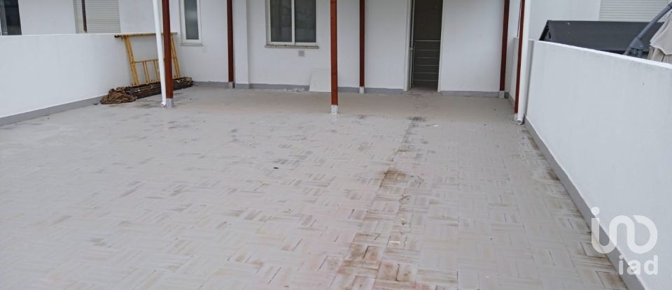 Shop / premises commercial in Alto do Seixalinho, Santo André e Verderena of 204 m²